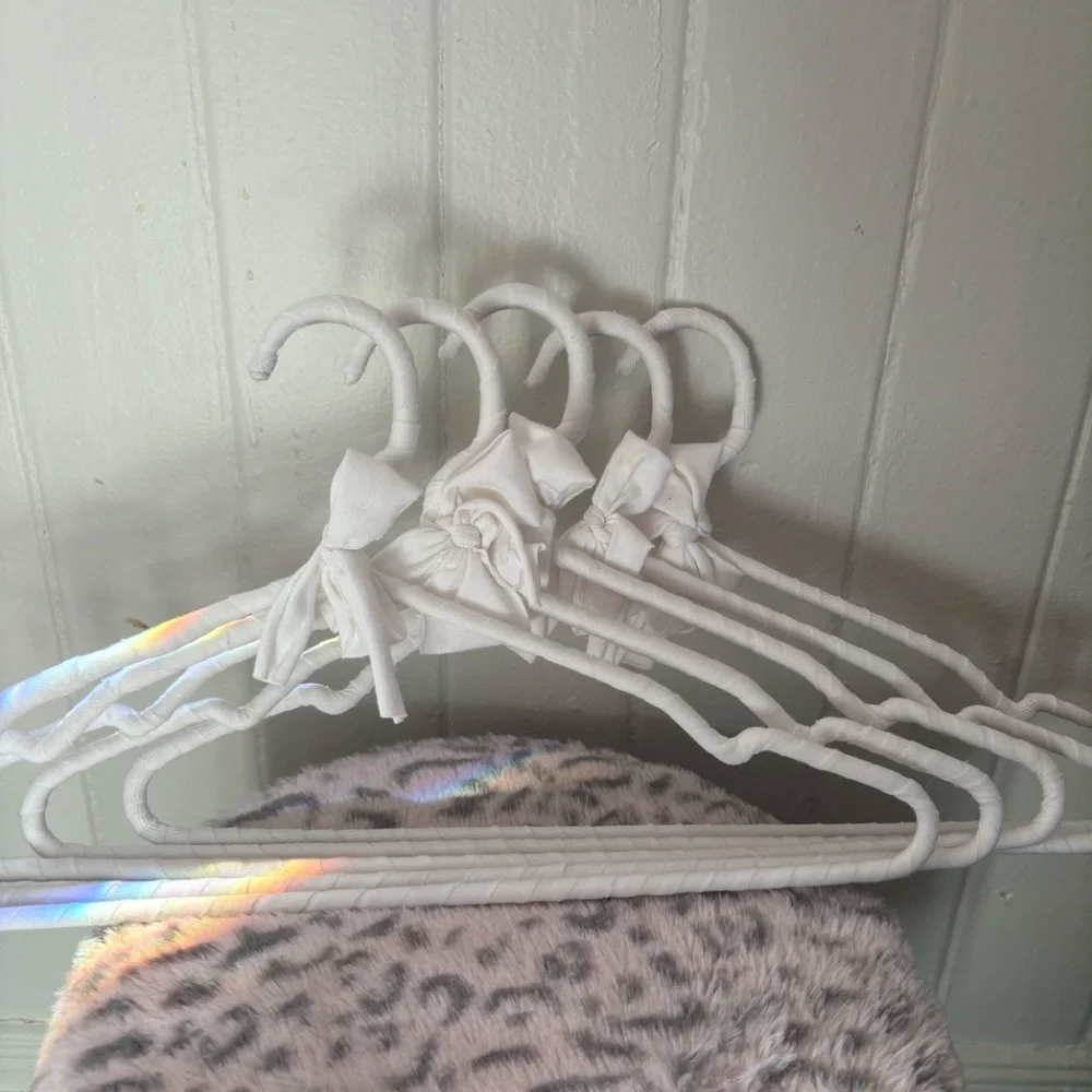 Custom Made Brandy Melville Inspired Hangers (5 pack)
